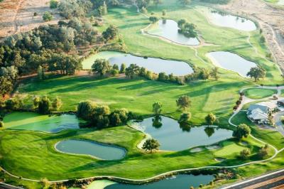 Castle Oaks Golf Course Overview